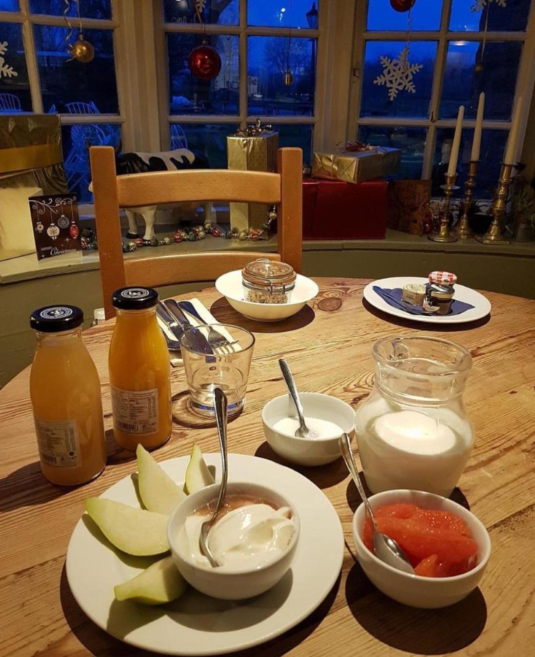 The Old Spotted Cow Bed & Breakfast Marston Meysey Ngoại thất bức ảnh